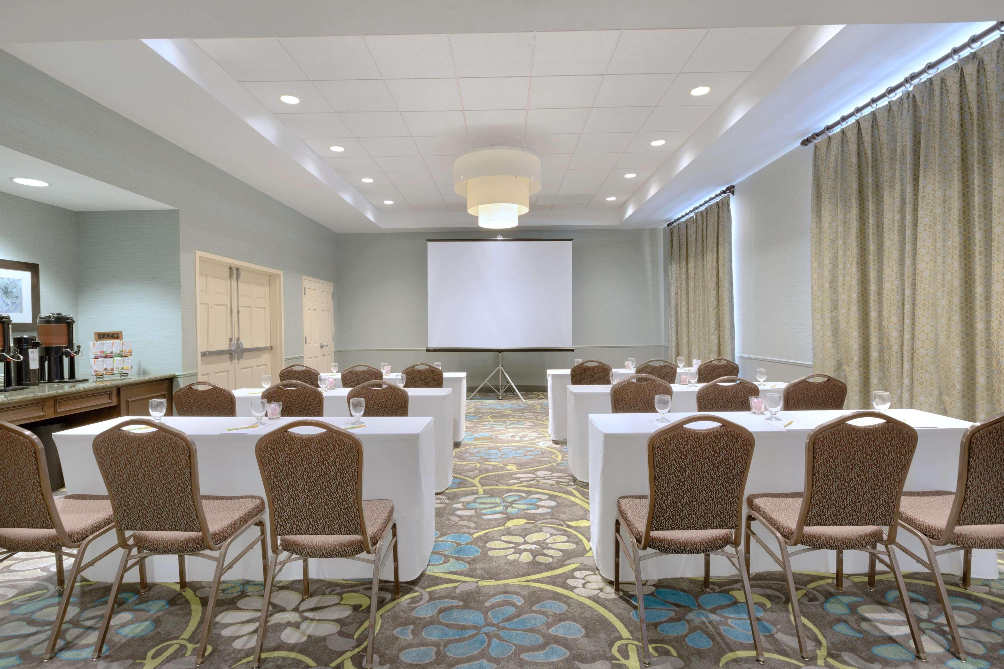 Hilton Garden Inn Worcester Exterior foto